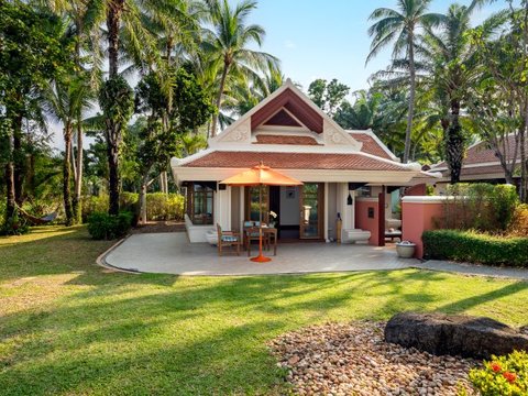 Exclusive Beachfront Garden Villa with Plunge Pool