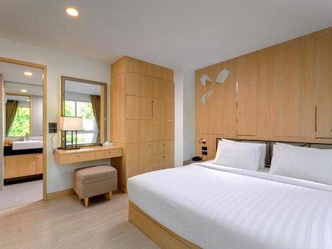 One Bedroom  Marina Suite