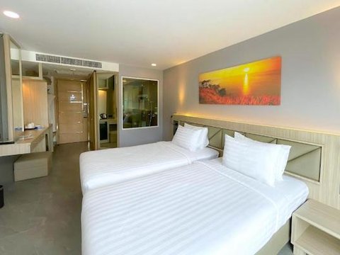 Premium Superior Twin Room