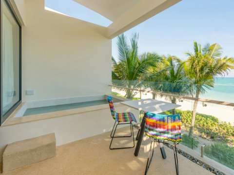 Beach front Plunge Pool Studio