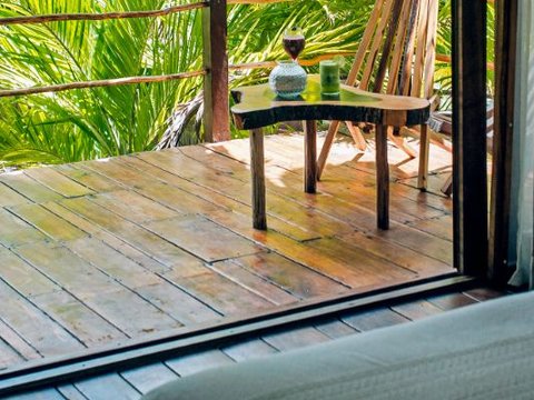 Jungle Rooftop Suite with Bathtub