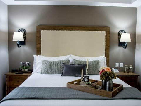 Deluxe Room with 1 king bed