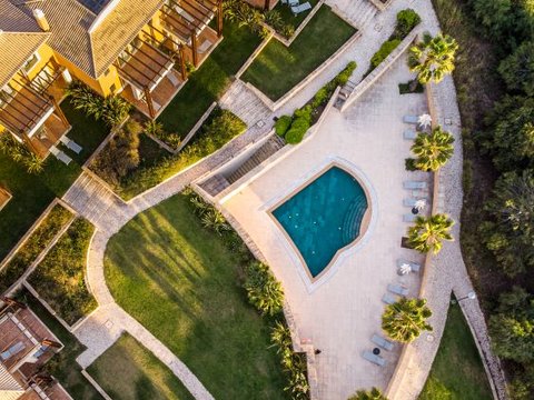 Two Bedroom Luxury Townhouse - Pool View