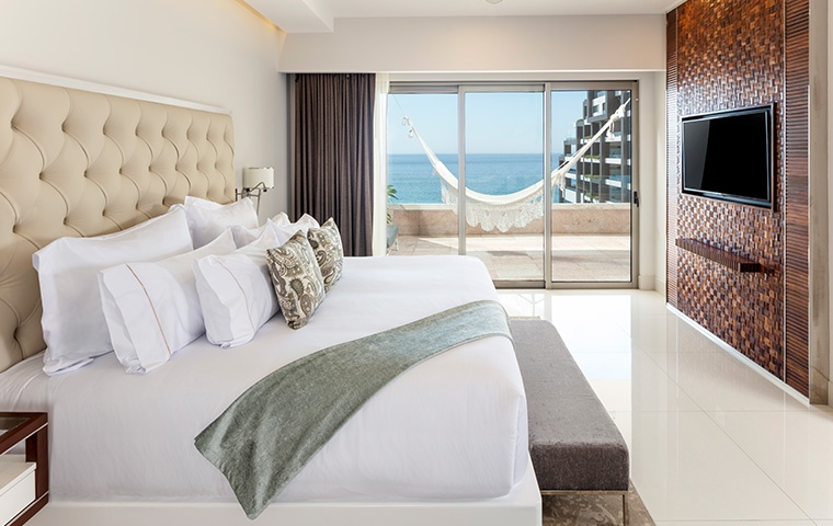 One Bedroom Ocean View 1 King Bed - 1,313  avg. sq. ft