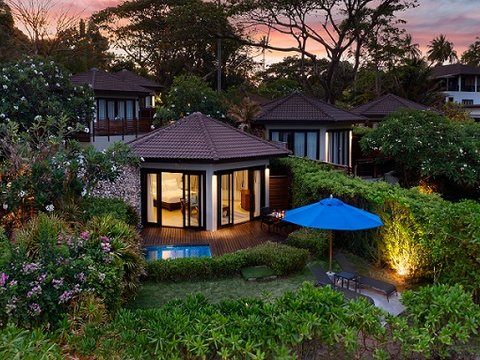 Beachfront Pool Villa