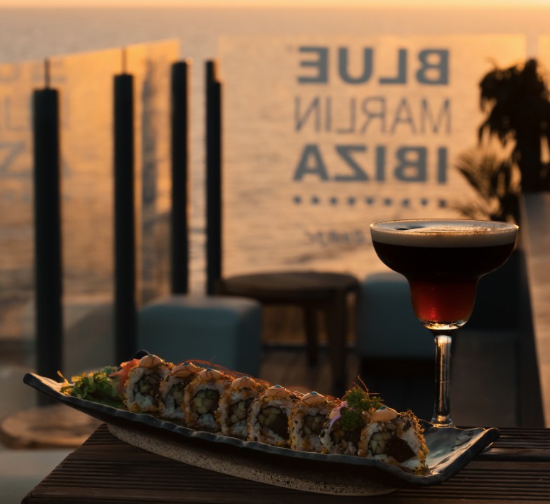 experiencia.fotoTitulo?split('##')[imagen?index]