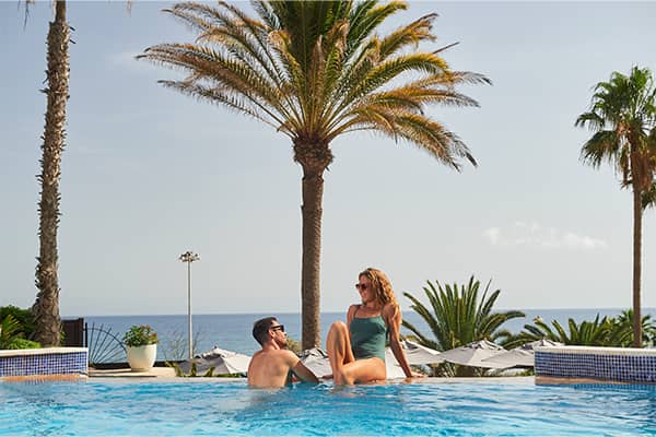 Do you feel like relaxing and disconnecting from the routine? Thanks to the Day Pass Gift you can enjoy the services and facilities of your favourite Lopesan Hotel Group hotel in Gran Canaria for a day. Don't miss the opportunity to live the experience!

*Hotel only for over 18 years old
*Resident, corporate and group discounts do not apply.
*Agencies and professionals commission not applicable.